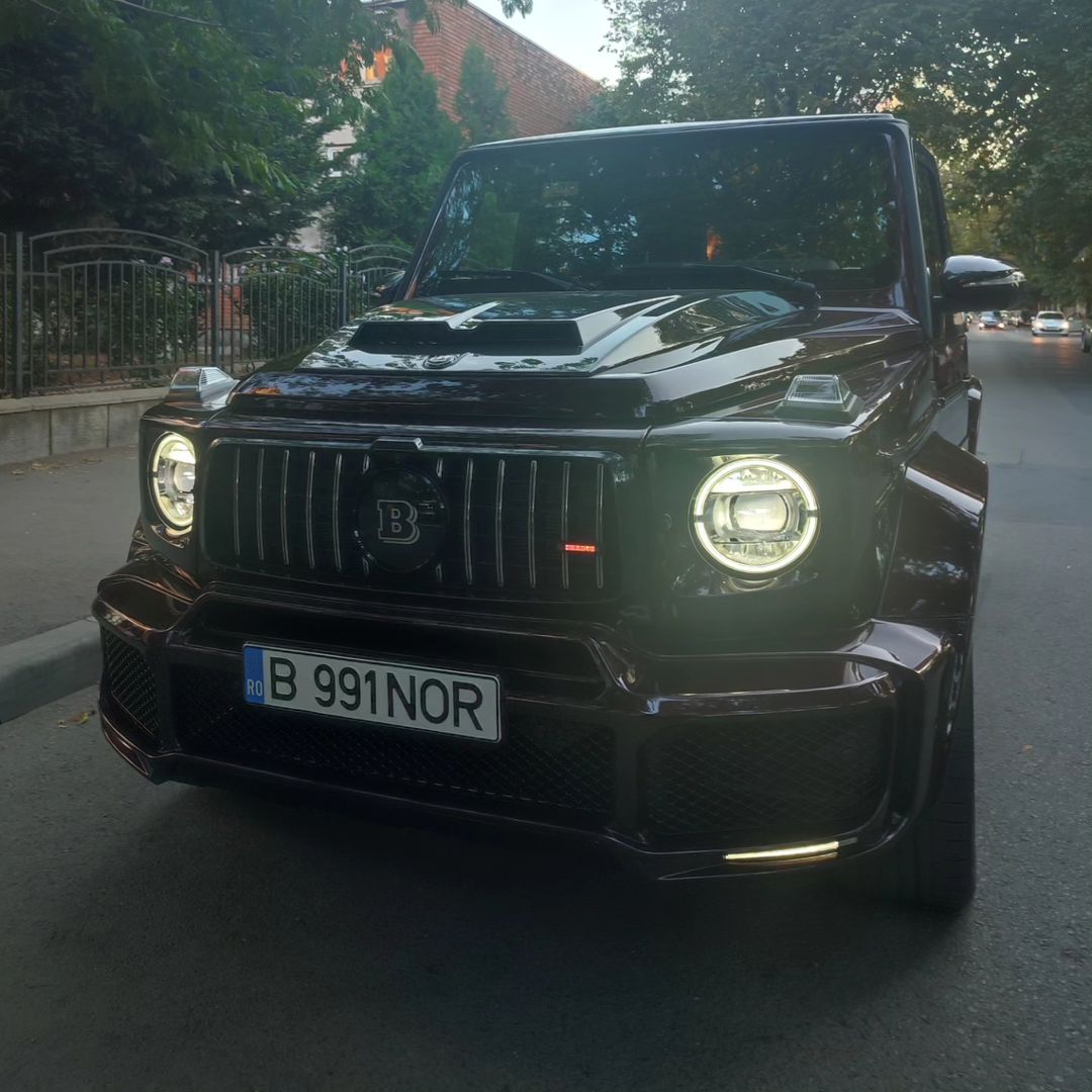MERCEDES G63 CARBON FIBER BODYKIT
