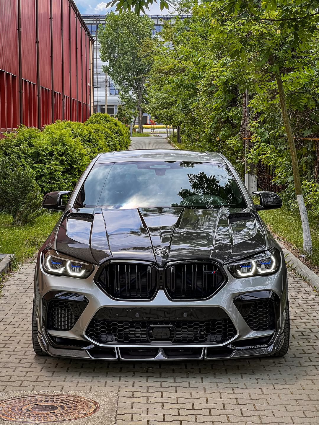 BMW X6M FULL CARBON FIBER BODYKIT