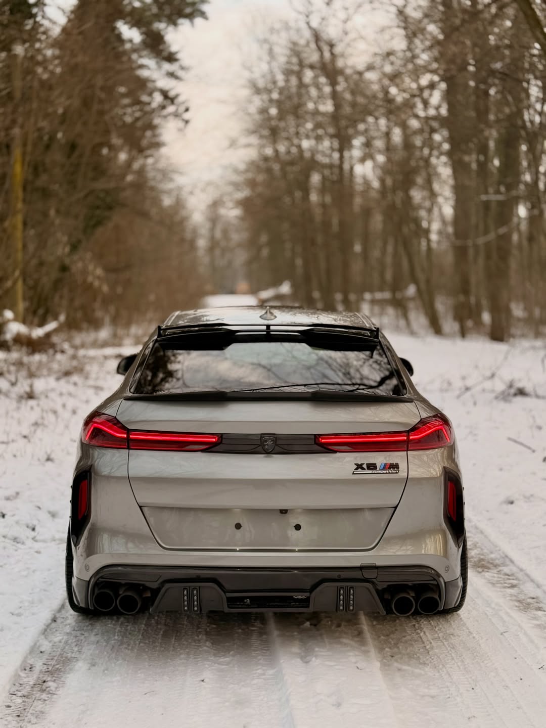 BMW X6M FULL CARBON FIBER BODYKIT