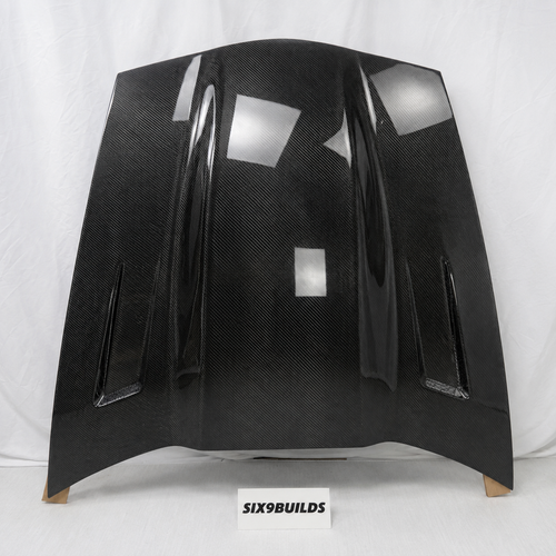 C6 CORVETTE 2005-2013 CARBON VENTED HOOD